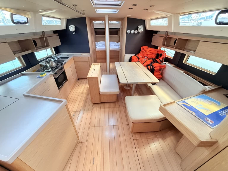 Pronájem lodi Bénéteau Oceanis 46.1 v Sukošan na Samboatu