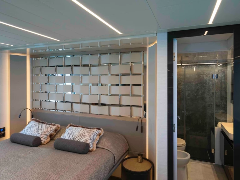 Pronájem lodi Pershing PERSHING 70 v Saint-Tropez na Samboatu