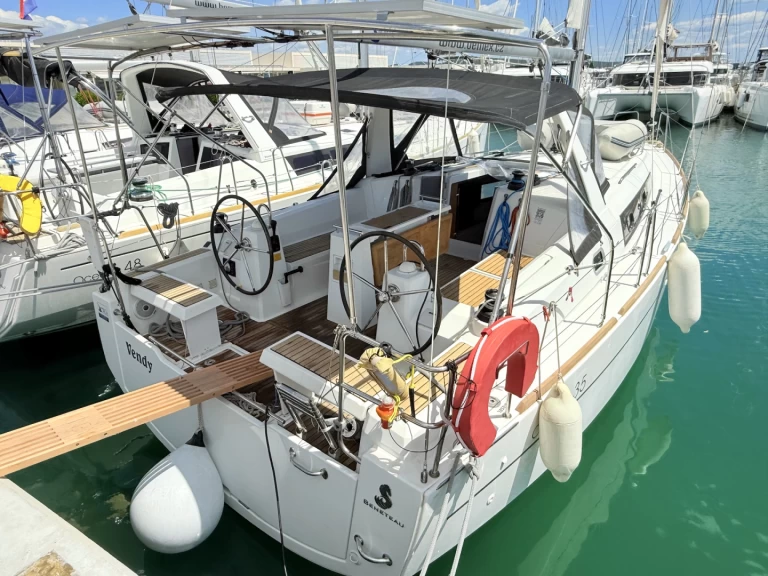 Pronájem lodi Sukošan lákavé ceny Oceanis 35