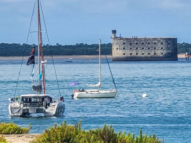 Pronajmout si Excess Excess 11 v La Rochelle