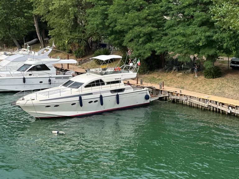 Pronajmout Jachta se skipperem či ne Posillipo v Ameglia