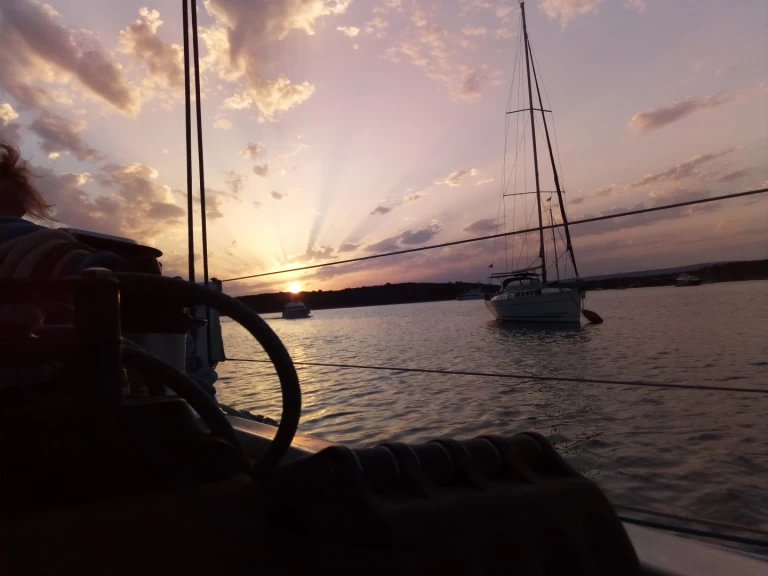 Elan Elan 410 Performance jednotlivci a charterové společnosti v Marina Baotić