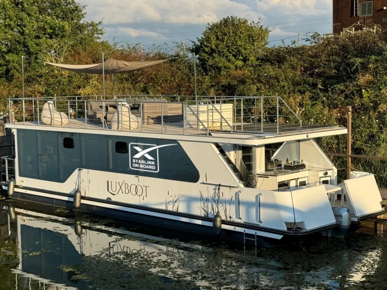Pronájem Říční loď Luxboot s licencí