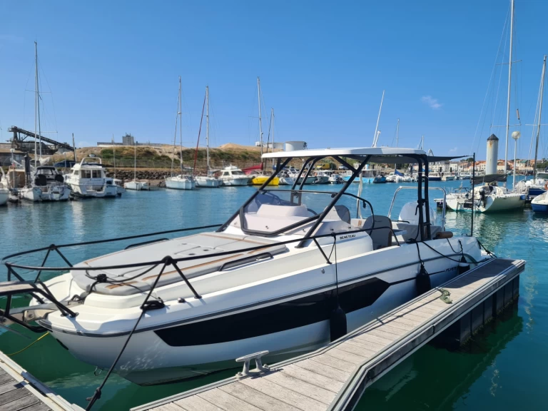 Pronájem lodi Bénéteau Flyer 8 SUNdeck v Les Sables-d'Olonne na Samboatu