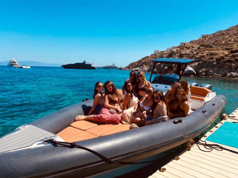 Seafighter Shadow 36 jednotlivci a charterové společnosti v Ornós