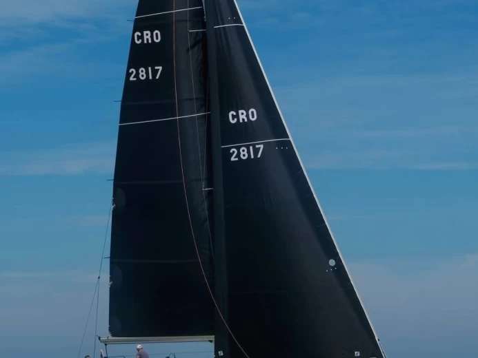 Pronájem jachty v Marina Baotić -Elan Elan 410 Performance na Samboatu