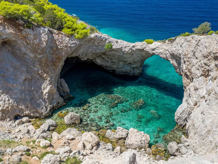 Pronájem lodi Traditional Mediterenean Cruiser v Pórto Chéli na Samboatu