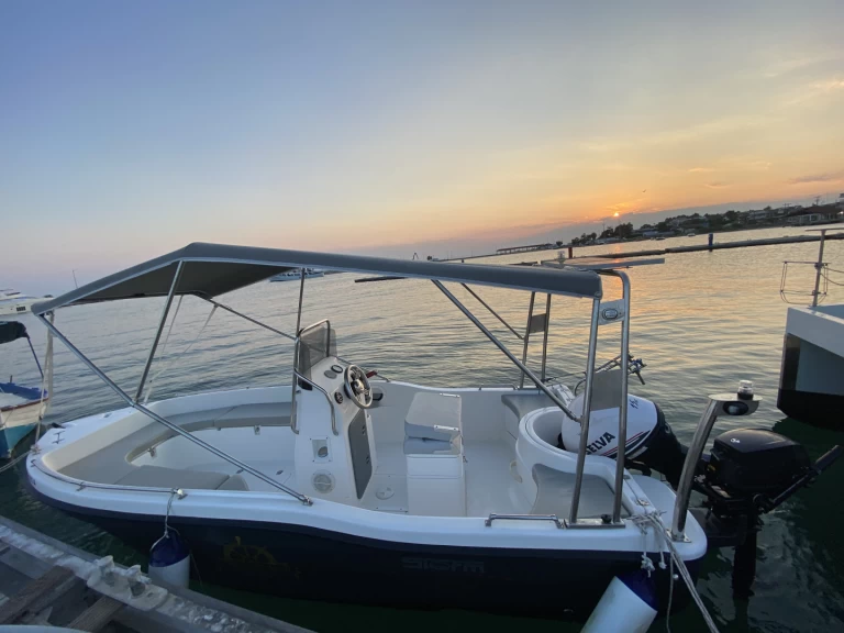 Pronájem lodi Néa Moudhaniá lákavé ceny Igma