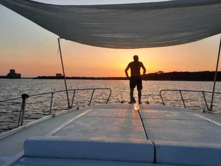 Rizzardi Cr 50 Day  jednotlivci a charterové společnosti v Fiumicino