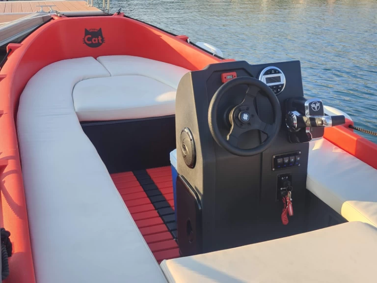 Pronajmout si Whaly Whaly 435-R v Calp / Calpe