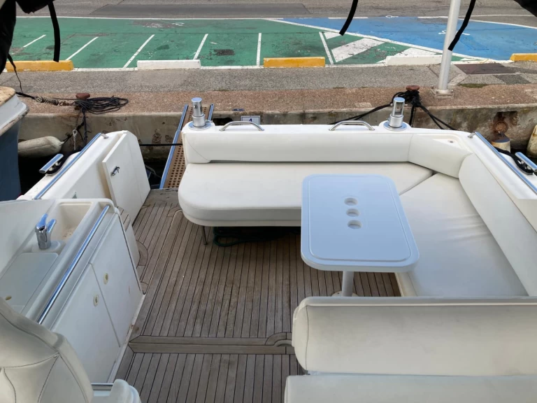 Pronajmout si Fairline Targa 38 v Mandelieu-la-Napoule