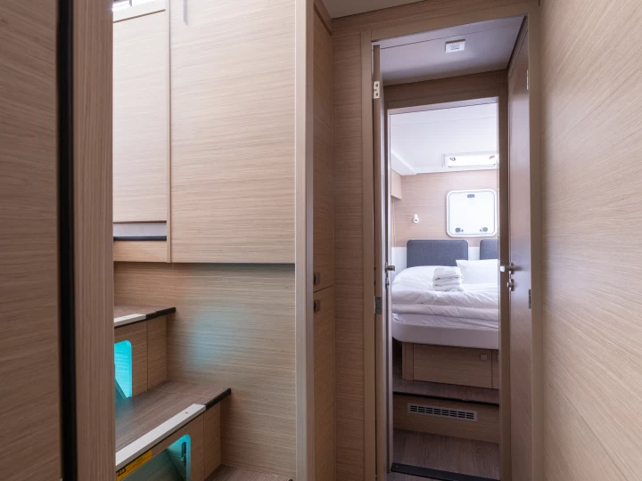 Pronájem lodi Lagoon Lagoon 43 v Rogoznica na Samboatu