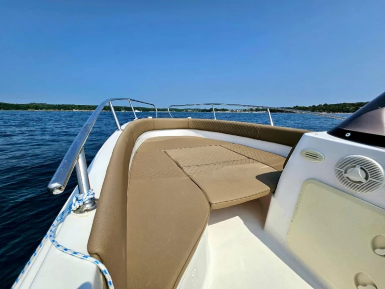 Marinello Eden 22 jednotlivci a charterové společnosti v Funtana-Fontane