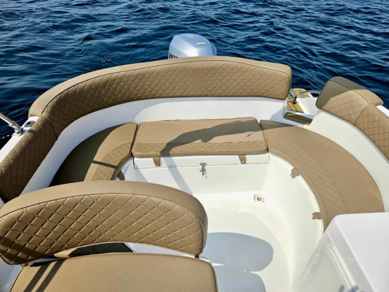 Pronájem lodi Marinello Eden 22 v Funtana-Fontane na Samboatu