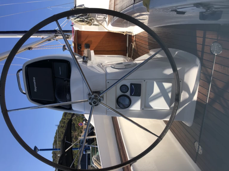 Pronajmout si Bavaria Bavaria 32 Cruiser v Port d'Andratx