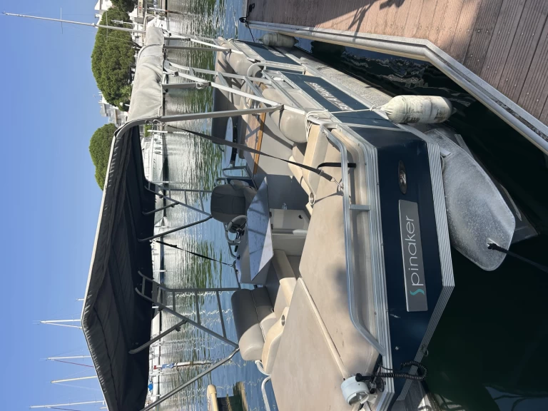 Pronajmout Motorová loď se skipperem či ne Selva v Port-Camargue