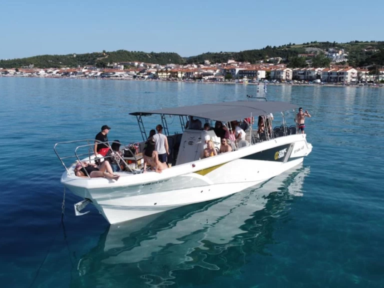 Motorová loď k pronájmu v Thessaloniki (City) za nejlepší cenu