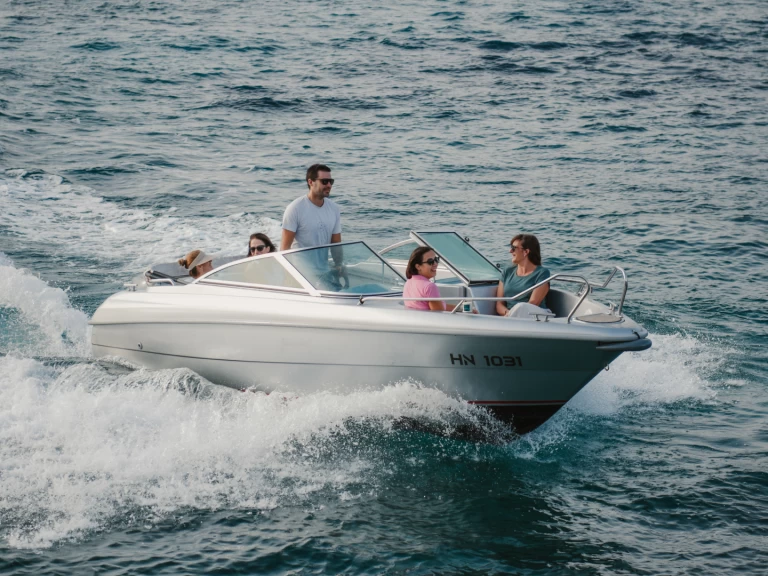 Pronájem lodi Herceg Novi lákavé ceny 5820