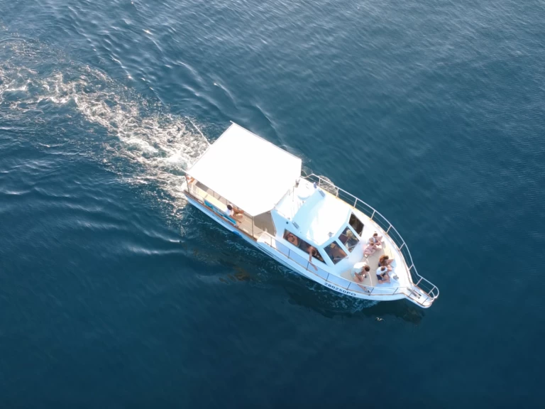 Motorová loď k pronájmu v Funtana-Fontane za nejlepší cenu