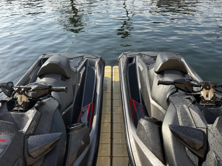 Pronájem Vodní skútr v Port Grimaud -Sea-Doo Sea-Doo RXP-X 300,