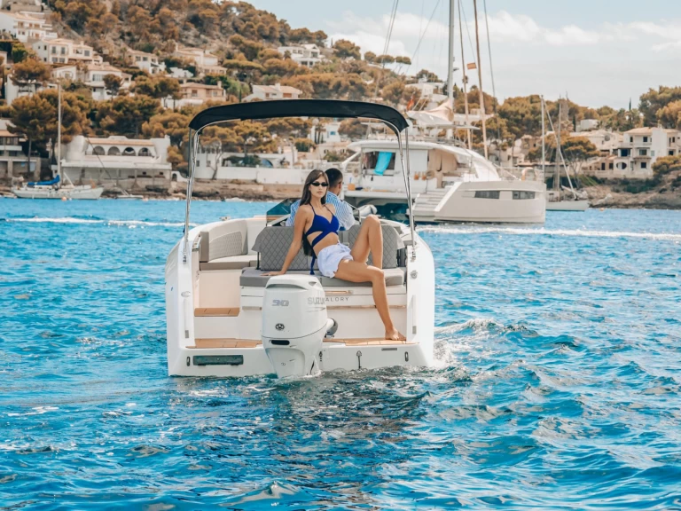 Pronajmout si Valory 570 PREMIUM v Port d'Alcudia