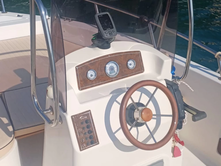 Pronájem lodi Italmar MISTRAL 17  v Porto Mirabello na Samboatu