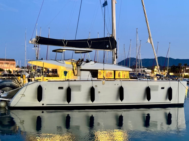 Pronájem lodi Lagoon Lagoon 450 Sport Top v Lefkáda na Samboatu