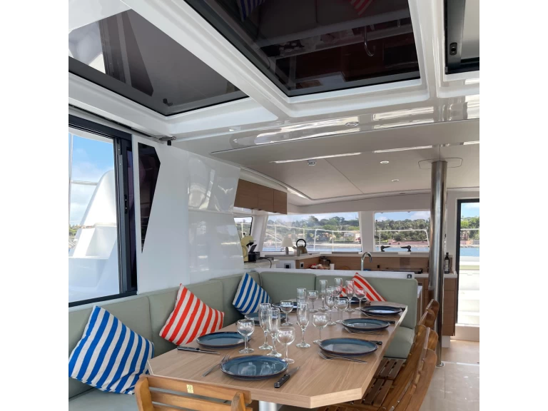 Pronajmout Katamarán se skipperem či ne Bali v Bas du Fort