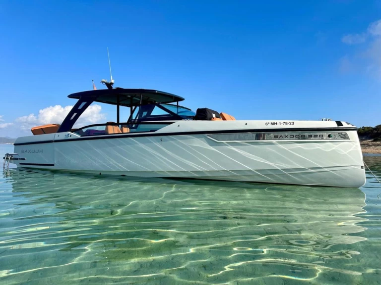 Pronajmout si Saxdor Saxdor 320 GTO v Palamos