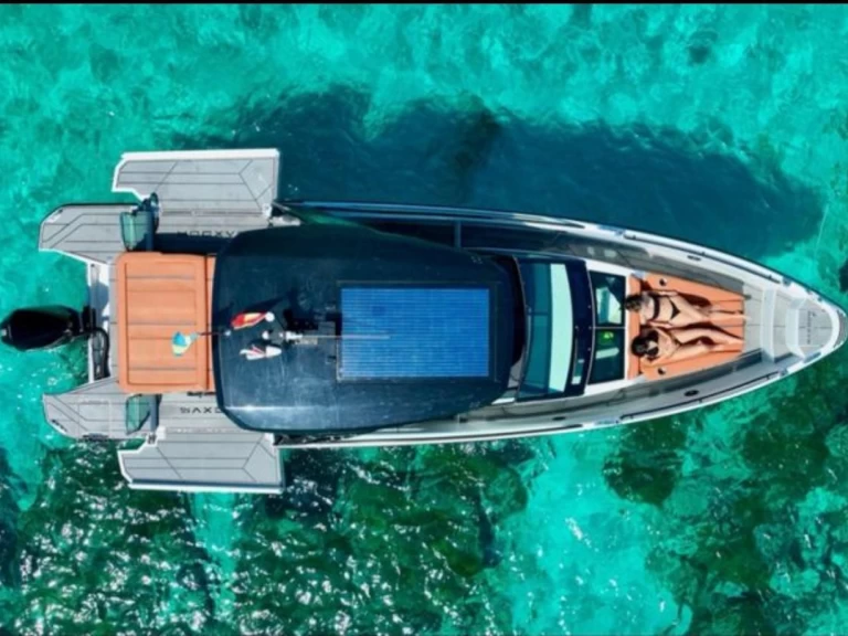 Pronájem Motorová loď v Palamos -Saxdor Saxdor 320 GTO