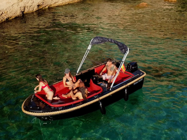 Pronajmout Motorová loď se skipperem či ne Silver Yacht v Sant Antoni de Portmany