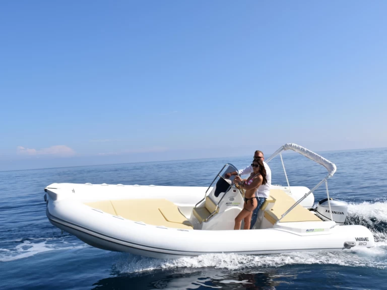 Pronajmout si Altamarea Wave 20 v Palermo