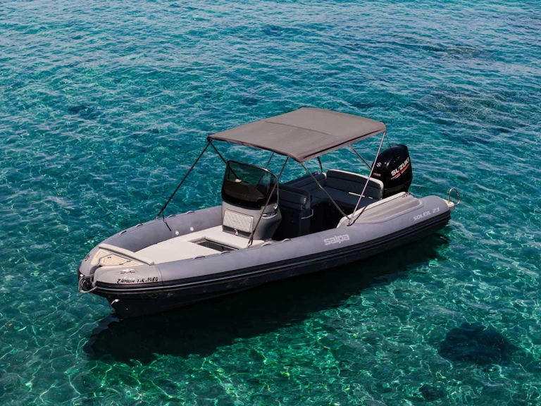 Pronájem Polotuhá loď Salpa s licencí