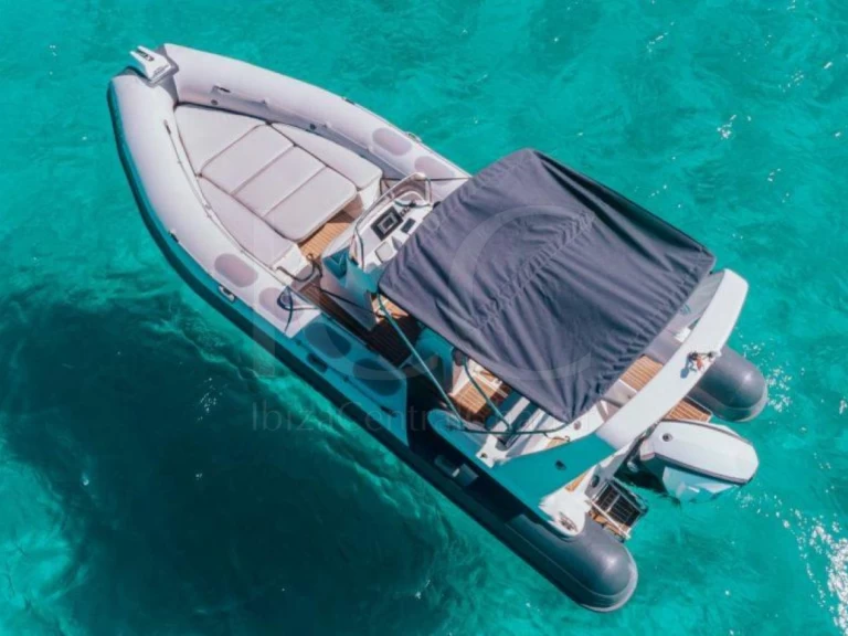 Pronájem Motorová loď v Arzon -Valiant Valiant 750 Cruiser