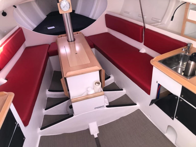 Pronájem jachty v Loctudy -Pogo Structures Pogo 8.50 na Samboatu