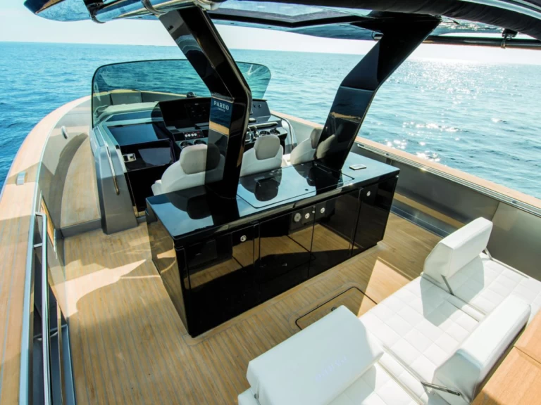 Pronájem Motorová loď Cantiere Del Pardo s licencí