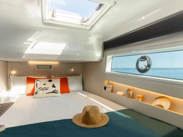 YOT 41 jednotlivci a charterové společnosti v Saint Raphael