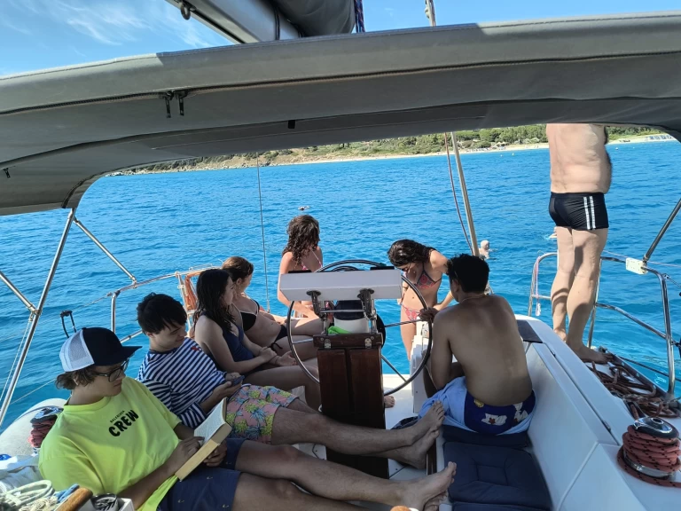 Pronájem Plachetnice v Cagliari -Bénéteau Oceanis 321