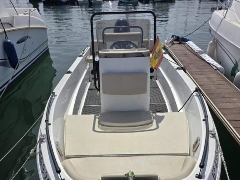 Pronájem lodi Santander Boats HD 500 v Bay of Santander na Samboatu