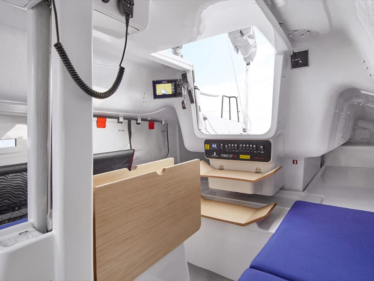 Pronájem Motorová loď Seascape s licencí