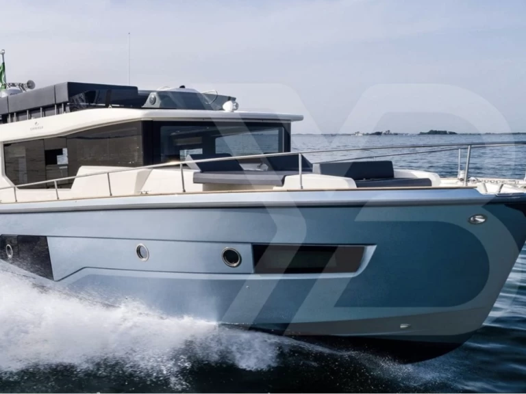 Pronájem lodi Cranchi Eco Trawler Long Distance 43 v Marina de Portimão na Samboatu