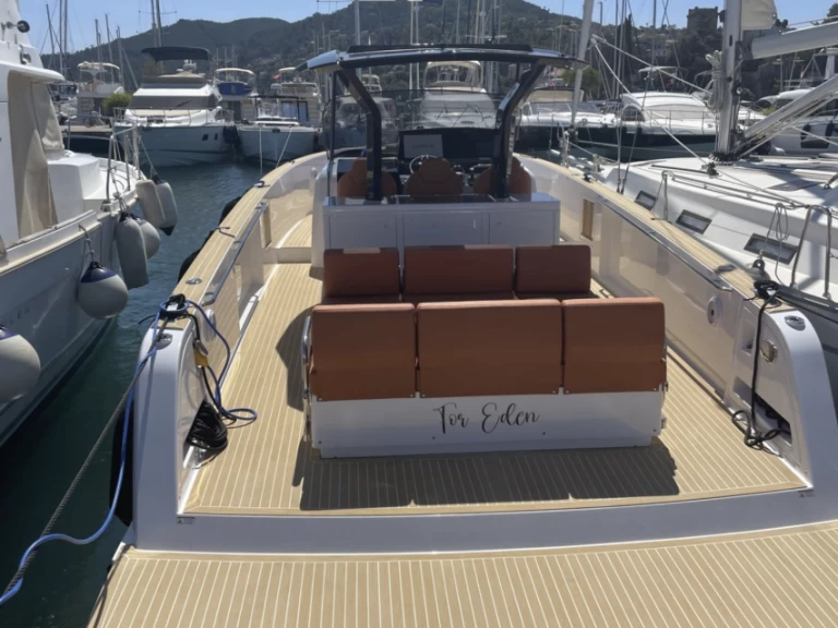 Pronájem lodi Pardo Yachts Pardo 38 v Mandelieu-la-Napoule na Samboatu