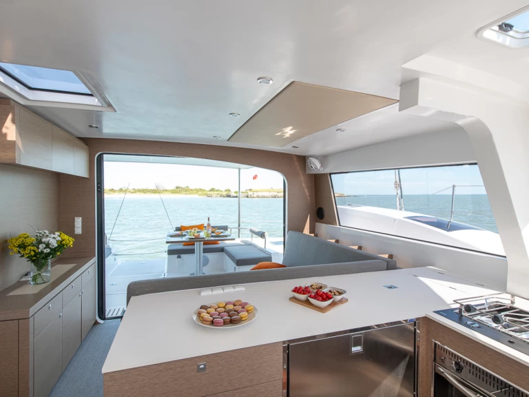 Pronájem Katamarán Neel s licencí