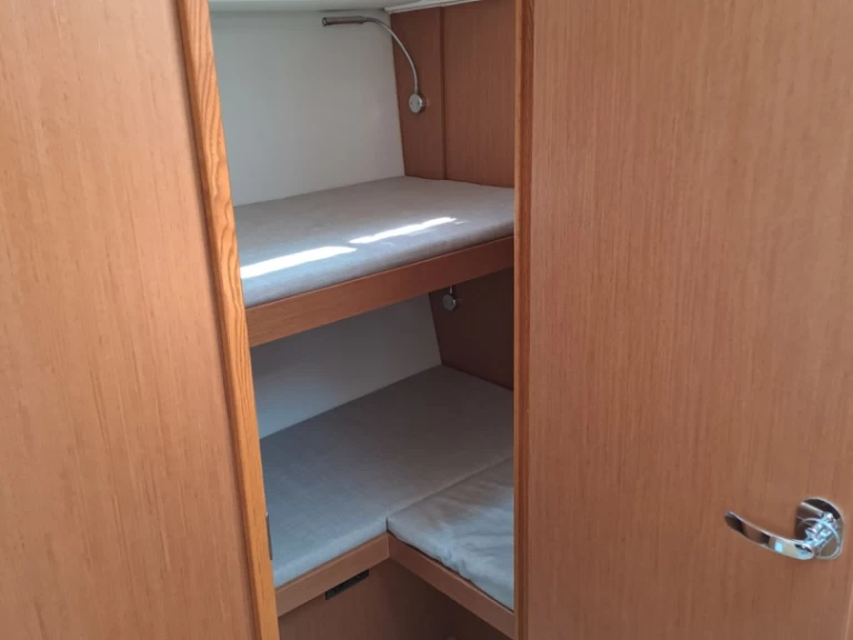 Pronajmout Plachetnice se skipperem či ne Bavaria v Sývota