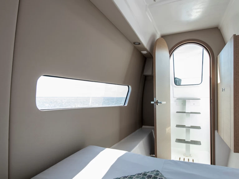 Pronajmout Katamarán se skipperem či ne Neel v Trapani