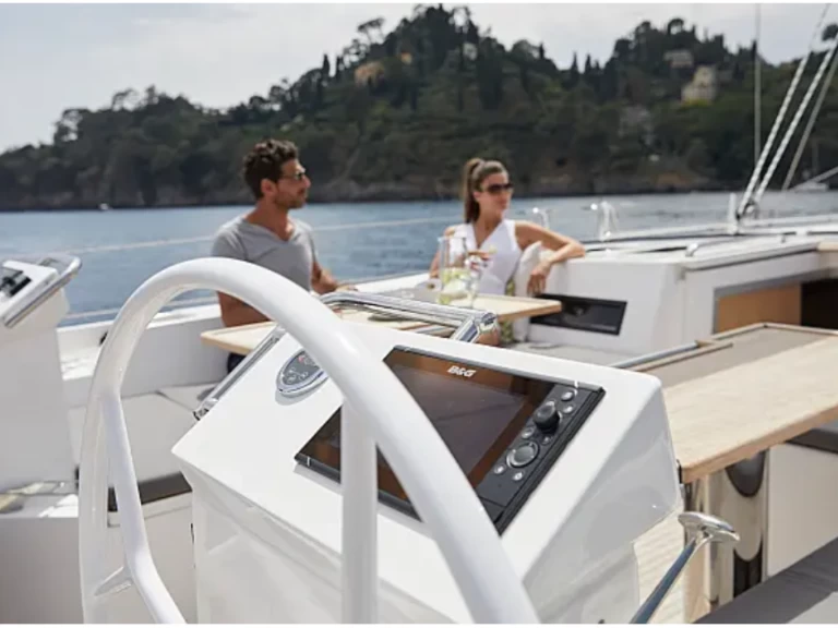 Pronájem lodi Castiglioncello lákavé ceny Bavaria C50