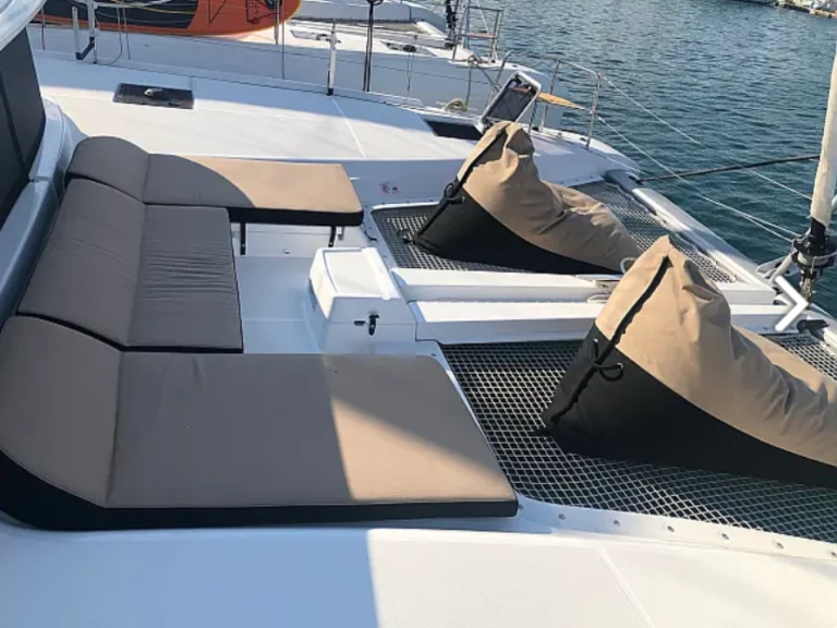 Pronájem lodi Lagoon Lagoon 46/10 - Skippered  v Alimos na Samboatu