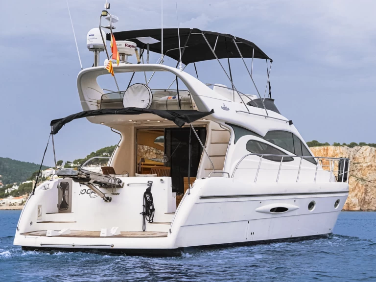 Pronájem jachty v l'Estartit -Doqueve Majestic na Samboatu