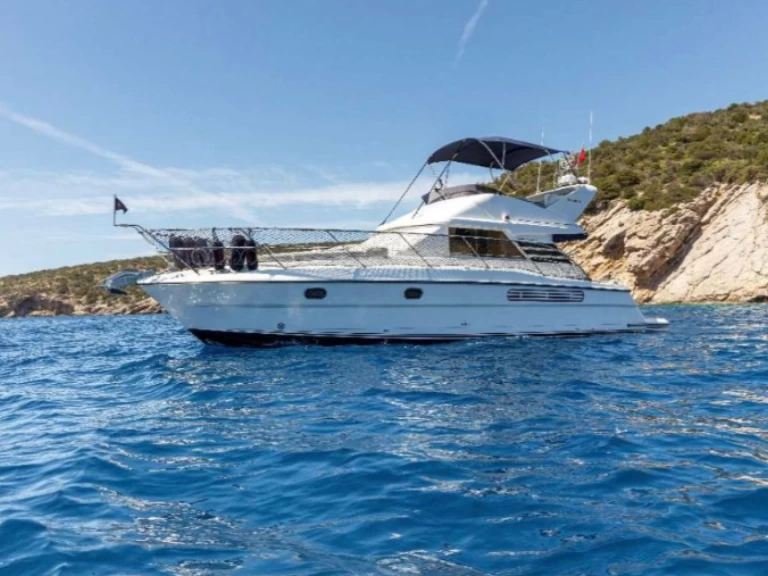 Pronájem jachty v Bodrum -Fairline Fairline 40 na Samboatu