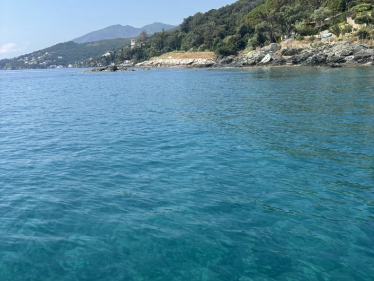 Pronájem lodi Bastia Port lákavé ceny Cap Camarat 5.1